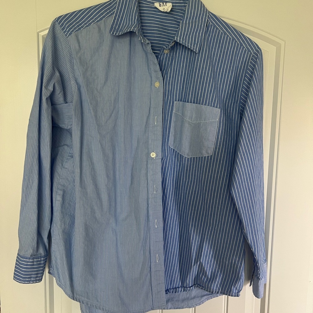 GAP women’s Dual Blue Striped Button Down Shirt